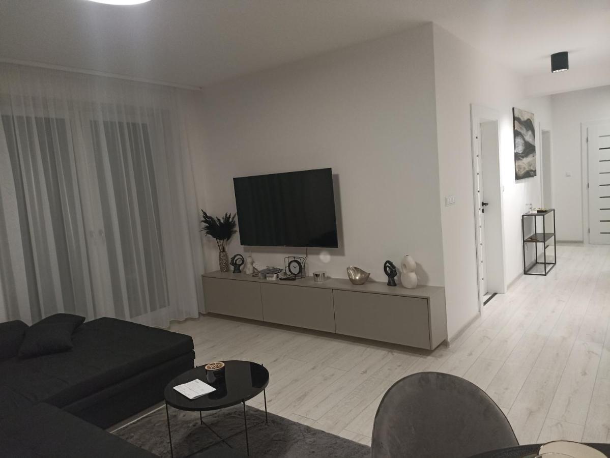 Mbv28 Apartments Poprad Exterior foto